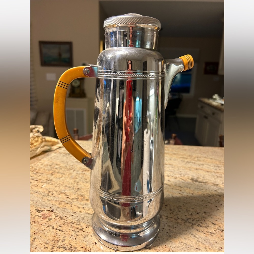 Vintage Bakelite and Chrome Art Deco Farber Brothers Coctail Shaker